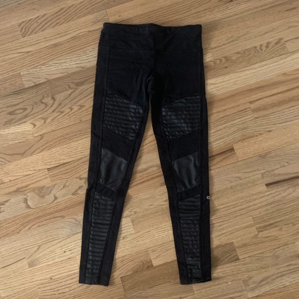 Alo Moto Legging